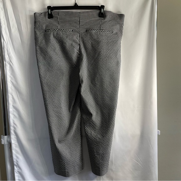 Chico's Large Black and White Dress Pants with Houndstooth Pattern Office Career - Picture 2 of 3